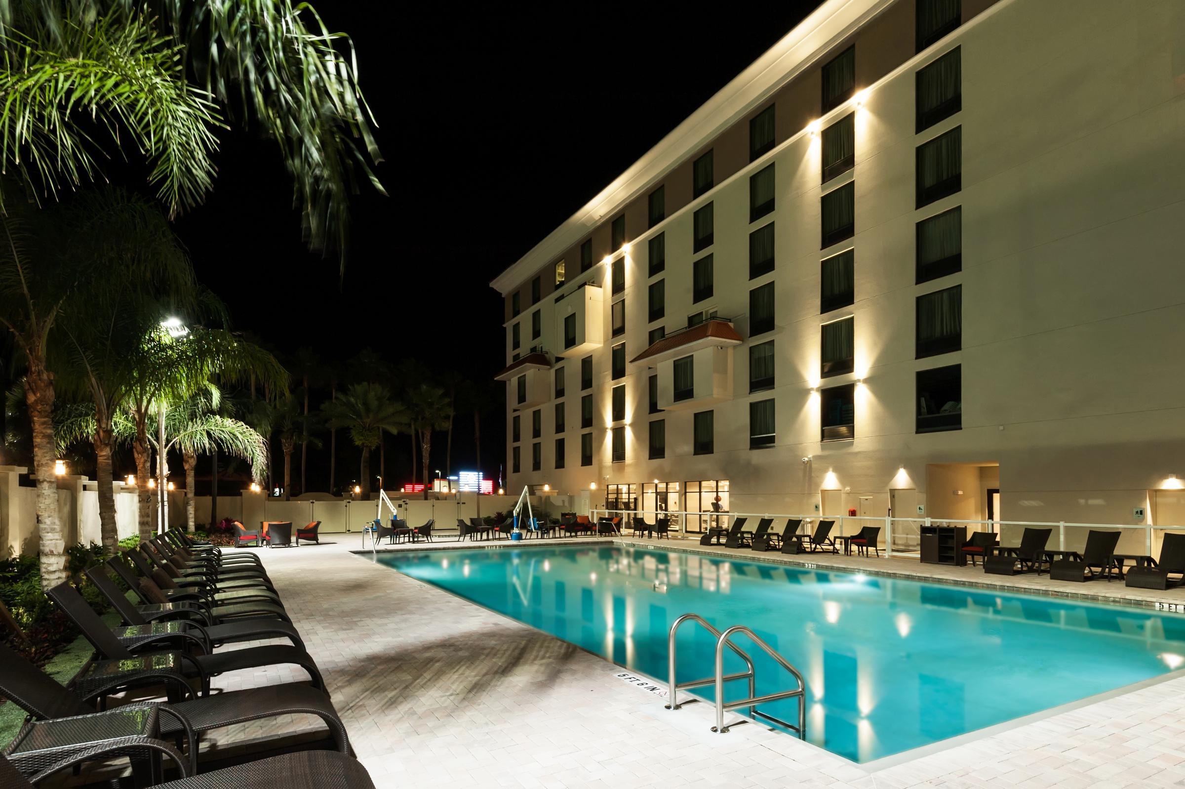 Delta Hotels By Marriott Orlando Lake Buena Vista Екстериор снимка